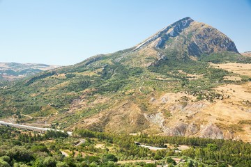 Obraz premium Inland mountain landscape of inner Sicily in summer day, Sicily island