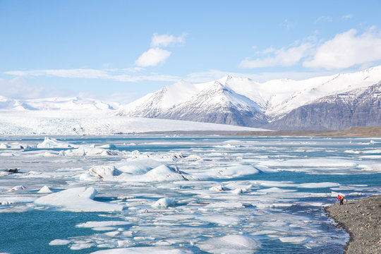 Glacier ice lagoon in Jokullsarlon