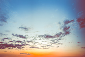 Obraz na płótnie Canvas Yellow Blue Sunrise Sky With Sunlight