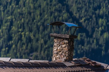 Schornstein Almbgebäude Bacherwandalm im Stubaital