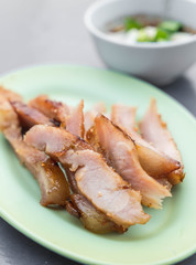 Charcoal-boiled pork neck