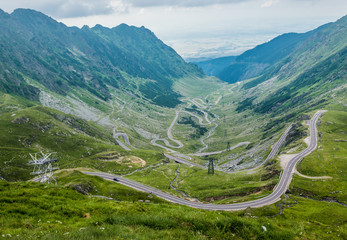 hairpin turns of Transfagarasan Road in southern section of Carpathian Mountains in Romania - obrazy, fototapety, plakaty