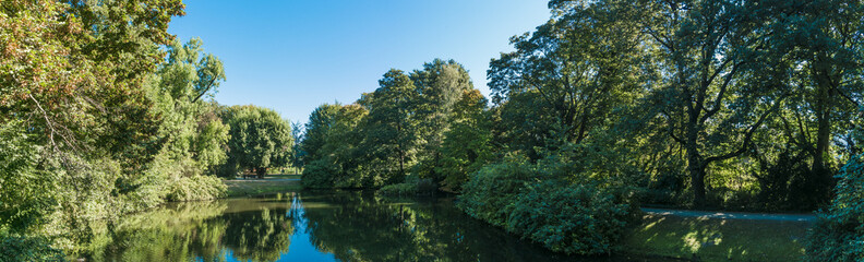 Fototapeta na wymiar panorama of an beautiful park at germany