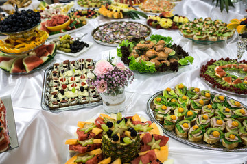 amuse bouche and fruits