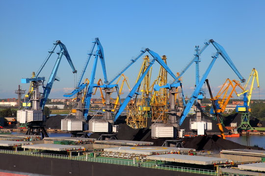 Cranes in Ryga port
