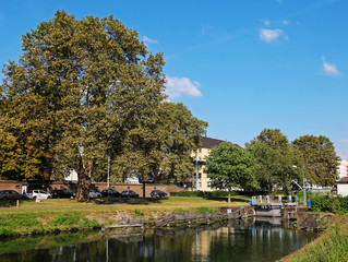 Fototapeta premium canal et écluse à Strasbourg