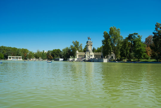 Pond of the Park of the Pleasant Retreat, Madrid, Spain