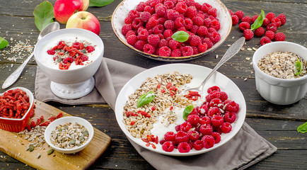 Muesli, yogurt and raspberries