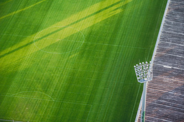 Obraz premium Boisko do piłki nożnej stadion piłkarski z reflektorami
