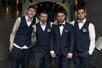Sincere photo of the groom and his best friends