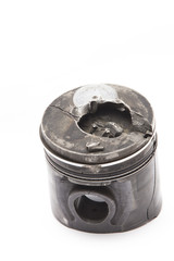 Kolben nach einem Motorschaden