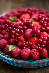  Homemade Chocolate Tart with Berries
