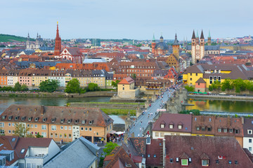 Obraz premium Wurzburg in a summer evening