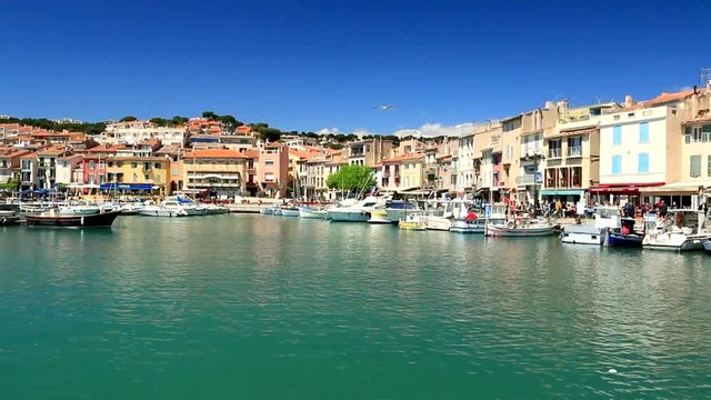 Les quais du port de Cassis