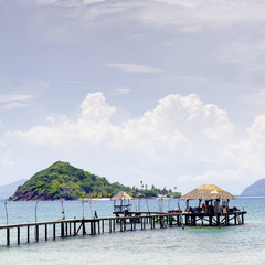Fototapeta premium Koh Kham island : Koh Mak harbour in Thailand