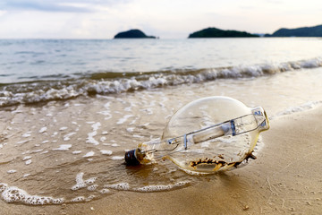 Obraz premium Light bulb need natural energy : concept style.