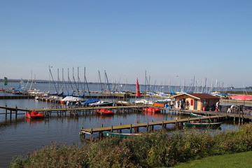 Fototapeta premium Ein Hafen am Dümmer