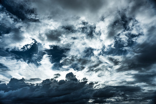嵐の予感, The Premonition of The Big Storm