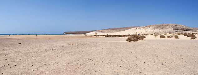 Fuerteventura, Isole Canarie: vista panoramica della spiaggia di Jandia il 4 settembre 2016