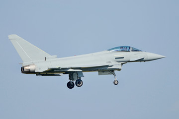 Eurofighter Typhoon - obrazy, fototapety, plakaty