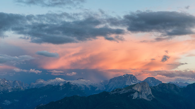  sunset in the mountains © savantermedia