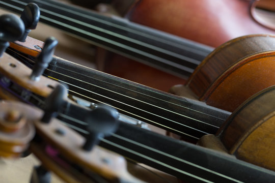 violins background