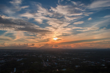 Obraz premium evening sun at hat yai