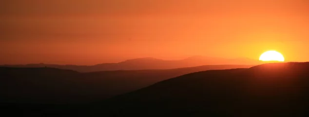 Selbstklebende Fototapete Dämmerung Sonnenaufgang