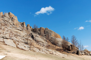 Fototapeta premium bright blue sky over the rocks