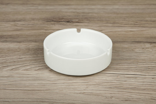 Download 33 878 Best Ashtray Images Stock Photos Vectors Adobe Stock