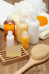 Spa Kit. Shampoo, Soap Bar And Liquid. Shower Gel. Towels. Woode