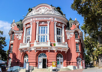 The Stoyan Bachvarov Dramatic Theater in Varna, Bulgaria - obrazy, fototapety, plakaty