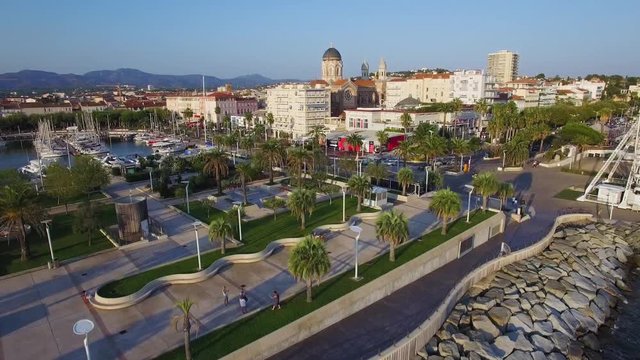 France, Var, Saint Raphael, old port, Quai Albert 1er (aerial view), 4K, UHD (3840X2160)