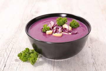red cabbage soup