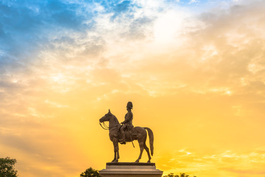 The Equestrian Statue of King Rama V under sunset