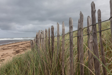 Obraz premium Cloudy autumn day on the Atlantic coast. Doughmore beach, Ireland.