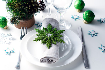 Christmas table setting in green