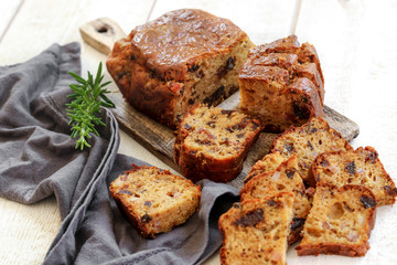 cake aux pruneaux