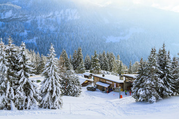 Eine Skipiste-Station.