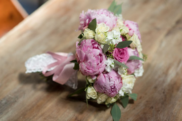 wedding bouquet pink violet white