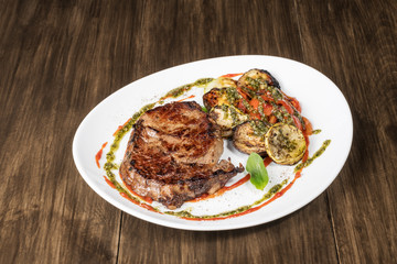 Grilled steak with vegetables