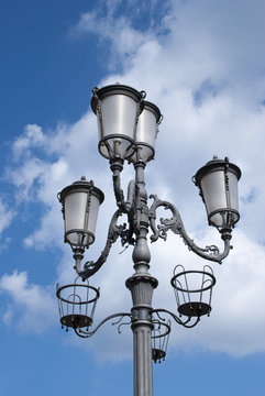 Street lamp