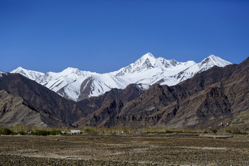 Obraz premium Beautiful mountains on Leh, Leh district, Ladakh, Himalayas, Jammu and Kashmir, Northern India