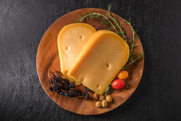 ゴーダチーズ　Gouda cheese