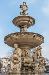 Fototapeta na wymiar Ornate sculptured fountain