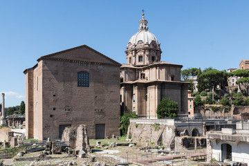 Fototapeta na wymiar Roman ruins in Rome, Forum 