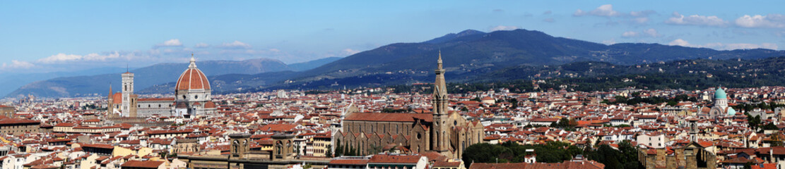Fototapeta na wymiar View the beautiful city of Florence.