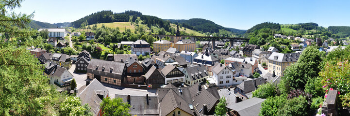 Fototapeta na wymiar Panorama Urlaubsort Ludwigsstadt in Bayern