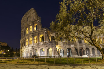 Fototapeta premium Colosseum at night, Rome, Italy