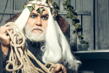 Zeus with rope